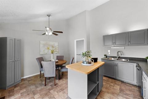 1417 Mont Dore Dr, Manchester, MO 63021 photo 14
