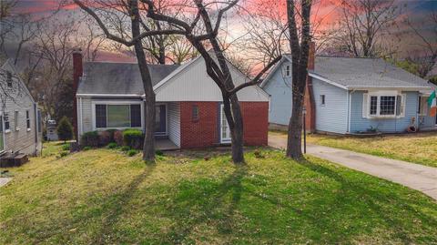 1018 Kuhlman Ln, Saint Louis, MO 63119