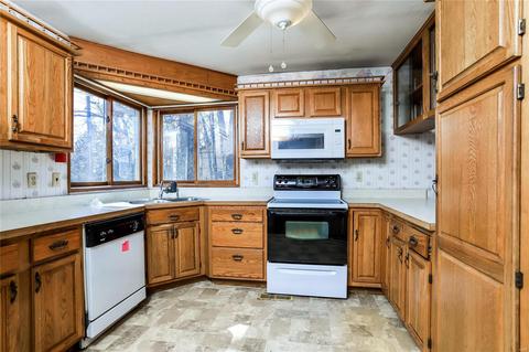 11 Colgate Cir, O'fallon, MO 63366 photo 3