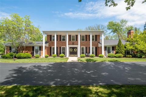 2 Stoney Brook Ln, Ladue, MO 63124