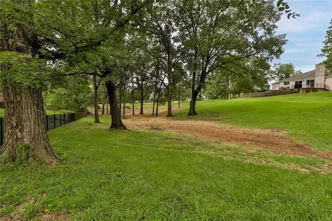 1011 Sulphur Spring Rd, Ballwin, MO 63021 photo 5