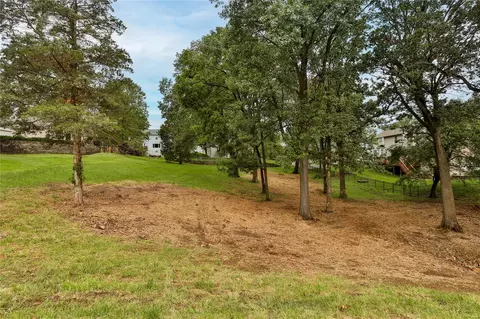 1011 Sulphur Spring Rd, Ballwin, MO 63021 photo 6