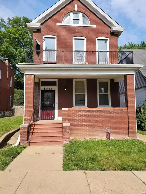 8516 Church Rd, Saint Louis, MO 63147