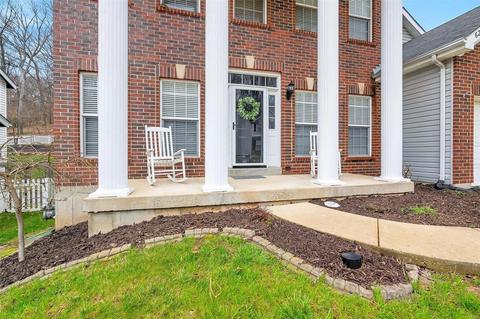 626 Legends View Dr, Eureka, MO 63025 photo 2