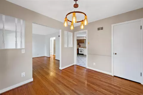 7614 Devonshire Ave, Saint Louis, MO 63119 photo 9