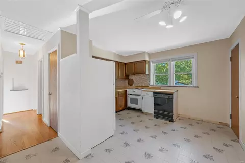 7614 Devonshire Ave, Saint Louis, MO 63119 photo 10
