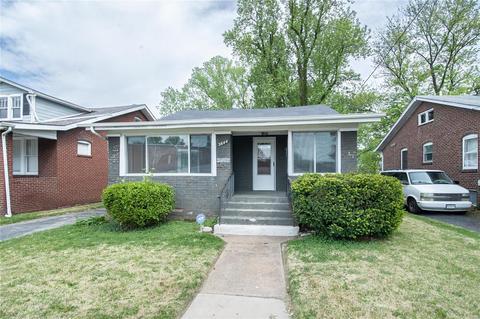 3644 Saint Marys Ln, Saint Louis, MO 63121