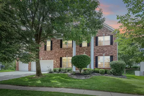 815 Wheaton Way, Creve Coeur, MO 63141