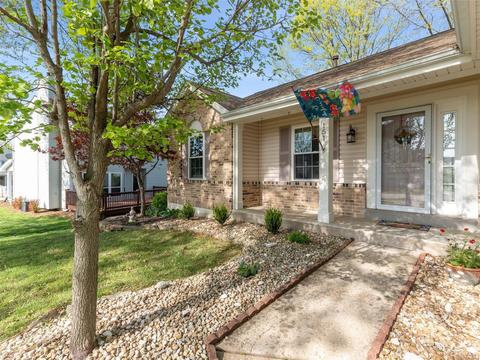 151 Westridge Parc Ln, Ellisville, MO 63021 photo 2