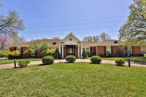 316 Conway Gardens Ct, Saint Louis, MO 63141