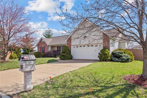 6902 Brassel Dr, O'fallon, MO 63368 photo 2