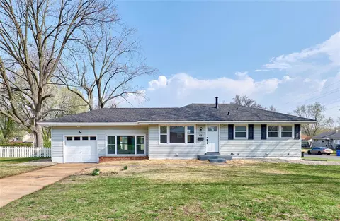 65 Saint Ronald Ln, Florissant, MO 63031