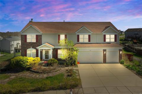 208 Tanner Dr, Wentzville, MO 63385