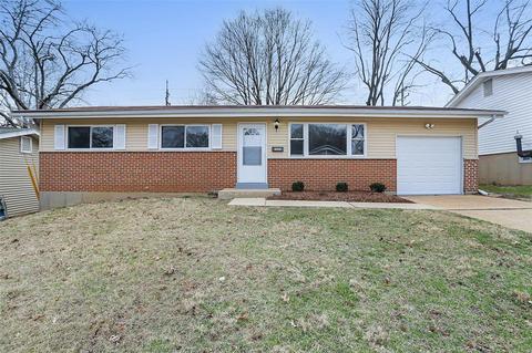 10428 Gardo Ct, Saint Louis, MO 63137