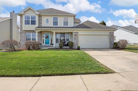 219 Chestnut Hill Dr, O'fallon, MO 63368 photo 2
