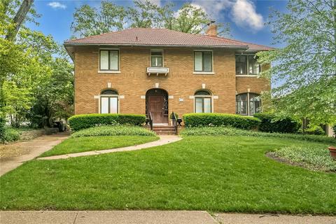 7317 Maryland Ave, Saint Louis, MO 63131