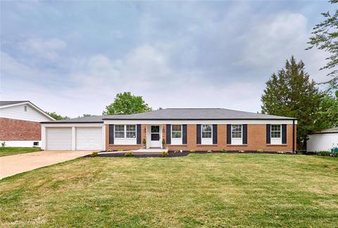 12931 Barbezieux Dr, Saint Louis, MO 63141