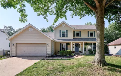 1854 Harbor Mill Dr, Fenton, MO 63026