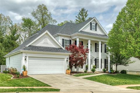 17025 Westridge Oaks Dr, Wildwood, MO 63040