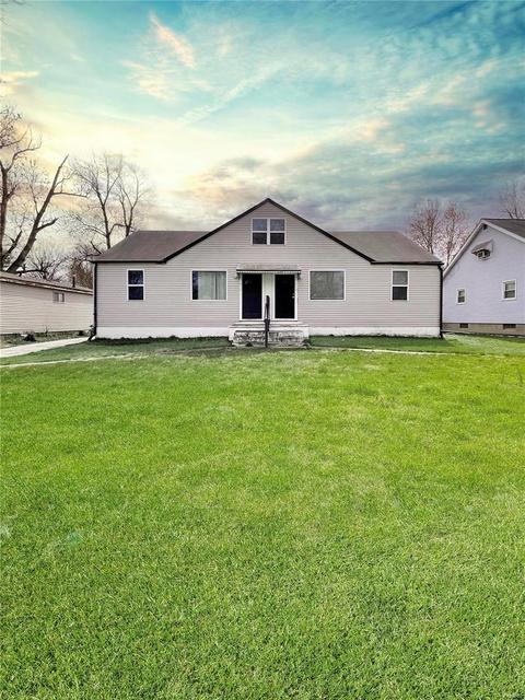 916 Murcia St, Saint Louis, MO 63138