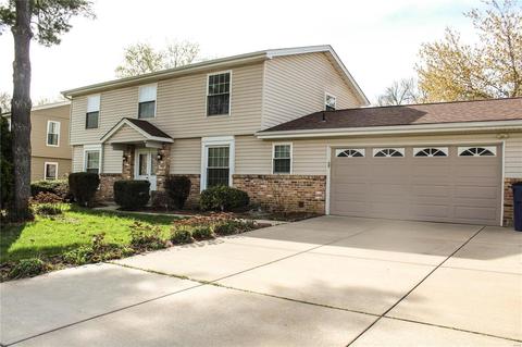 24 Park Charles Blvd S, Saint Peters, MO 63376