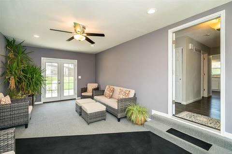 2733 Hackmann Rd, Saint Charles, MO 63303 photo 5