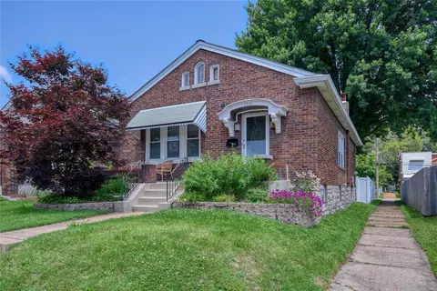 5501 Gresham Ave, Saint Louis, MO 63109 photo 2