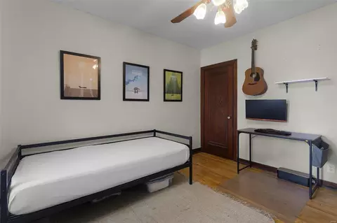5501 Gresham Ave, Saint Louis, MO 63109 photo 14