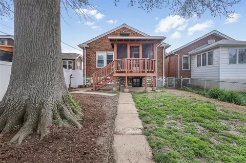 5501 Gresham Ave, Saint Louis, MO 63109 photo 23