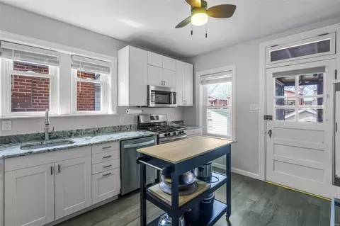 5501 Gresham Ave, Saint Louis, MO 63109 photo 9