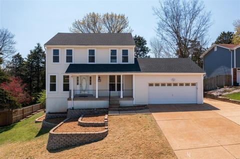 816 Wild Hawk Dr, Eureka, MO 63025