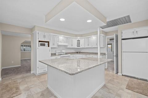 277 Ramsey Ln, Ballwin, MO 63021 photo 10