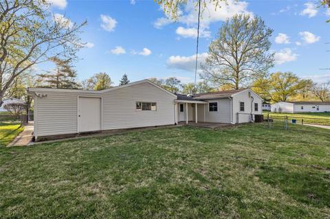 277 Ramsey Ln, Ballwin, MO 63021 photo 32