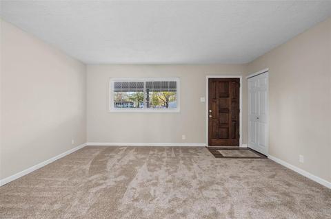 277 Ramsey Ln, Ballwin, MO 63021 photo 4