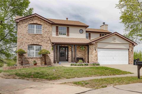 865 Vista Pointe Dr, Saint Louis, MO 63138