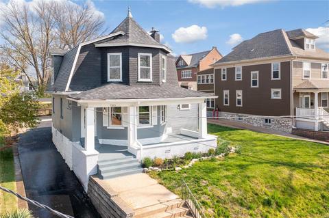 7321 Canterbury Ave, Saint Louis, MO 63143