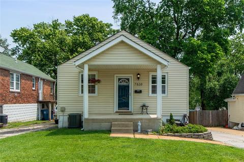 7810 Genesta St, Saint Louis, MO 63123