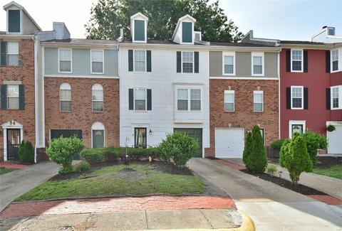3010 Hayes Ln, Saint Louis, MO 63115