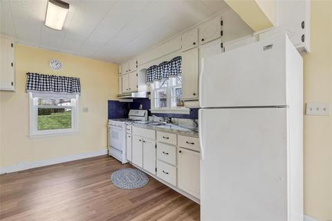 294 Jefferson St, Augusta, MO 63332 photo 8