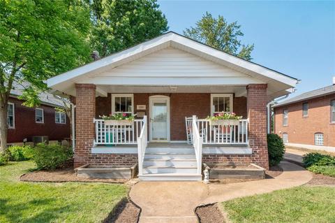 7285 Gayola Pl, Maplewood, MO 63143