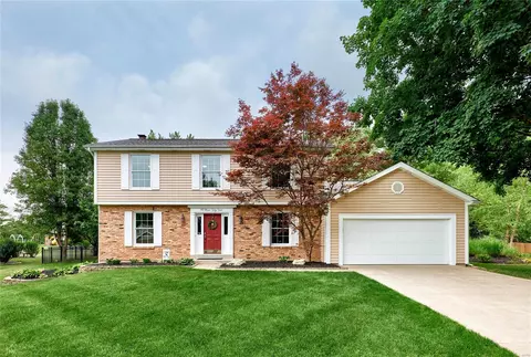 440 Mason Ridge Dr, Saint Charles, MO 63304