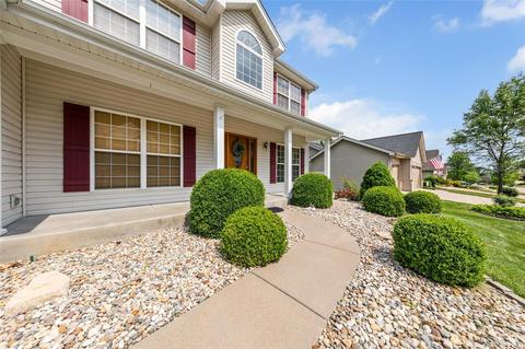 720 Emerald Oaks Ct, Eureka, MO 63025 photo 2