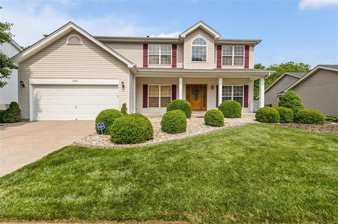 720 Emerald Oaks Ct, Eureka, MO 63025