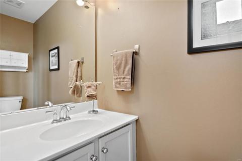 815 Kiefer Trails Dr, Ballwin, MO 63021 photo 24