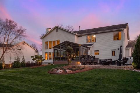 815 Kiefer Trails Dr, Ballwin, MO 63021 photo 6