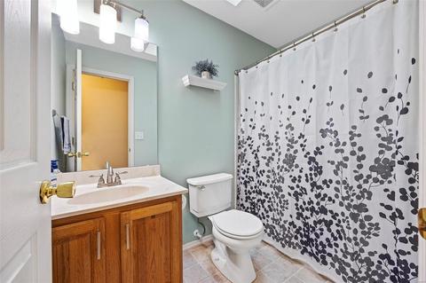 105 Keystone Crossing Dr, O'fallon, MO 63368 photo 19