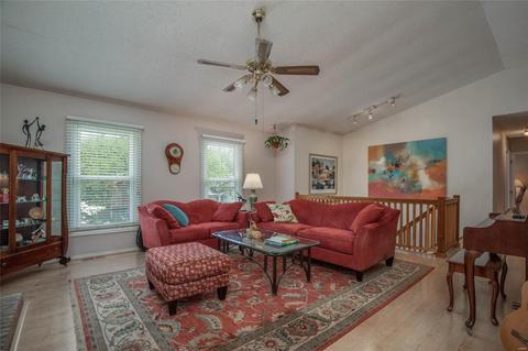 1267 Weatherton Pl, Ballwin, MO 63021 photo 5