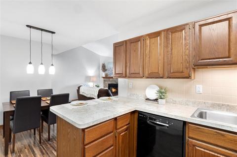 1356 Holgate Dr #G6, Ballwin, MO 63021 photo 4