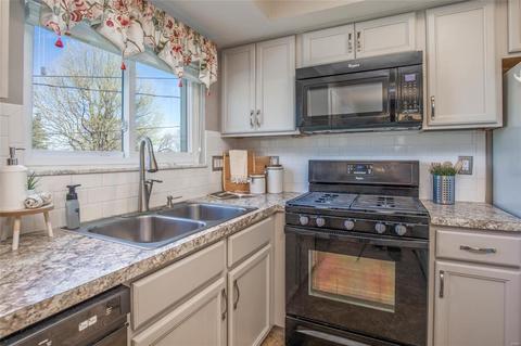 953 Active Dr, Saint Louis, MO 63146 photo 11