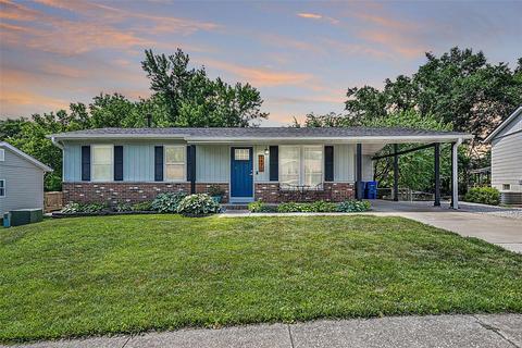 1470 Pajaro Ct, Fenton, MO 63026